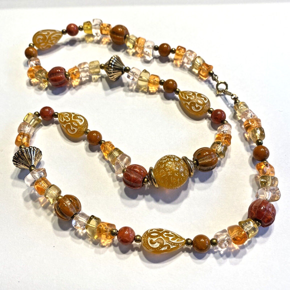 Vintage Mid Century Beaded Necklace Abstract Carved Peach Rust Gold Mod 1970's - Picture 5 of 6